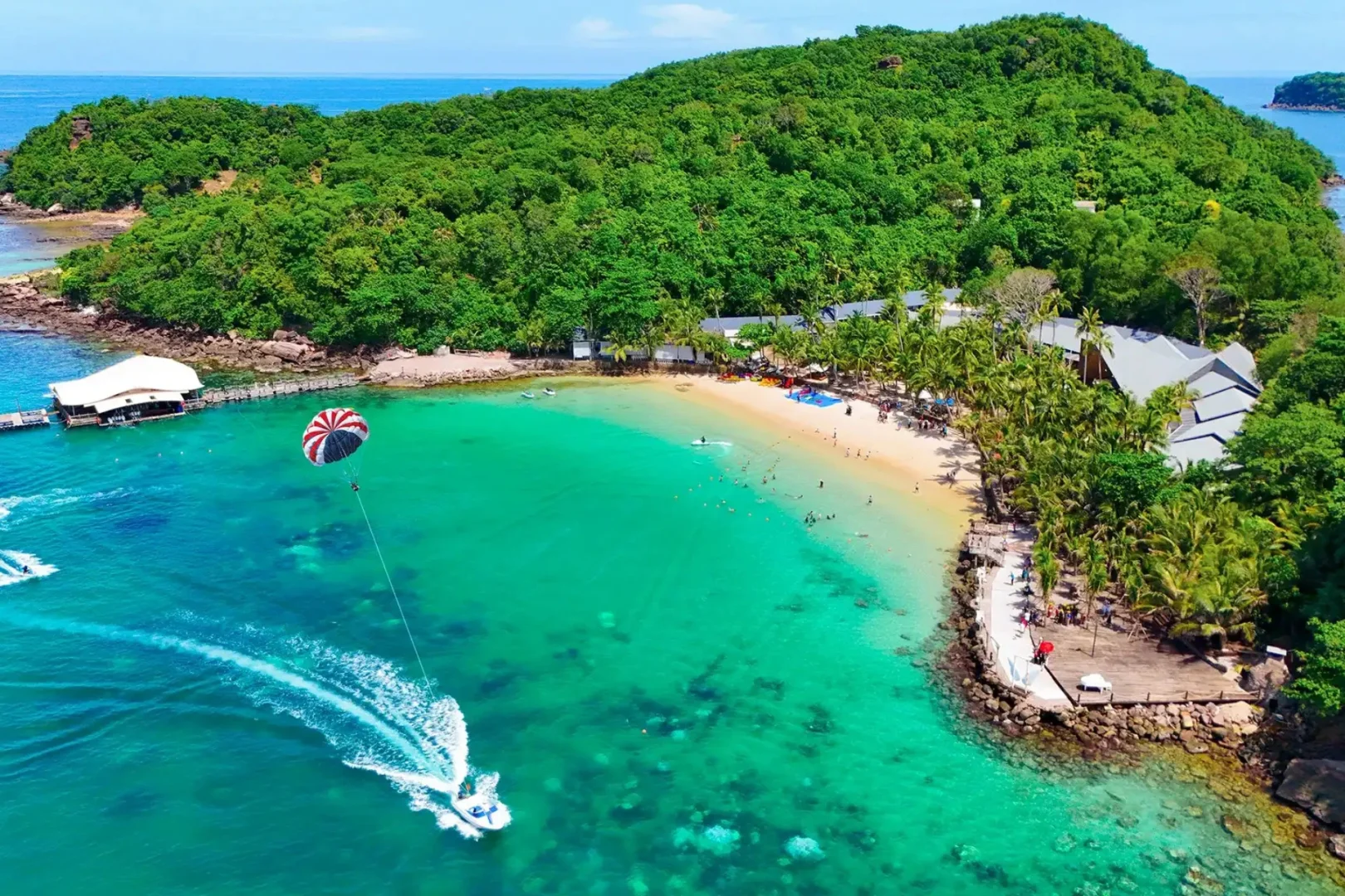 Phu Quoc Island Tour Package 4 Nights 5 Days with Hon Thom Cable Car, VinWonders & Safari - Image 3
