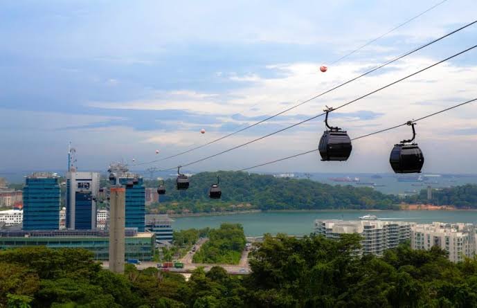 Singapore Malaysia Tour Package including Flights, All Meals & Premium Accomodation  - Image 3