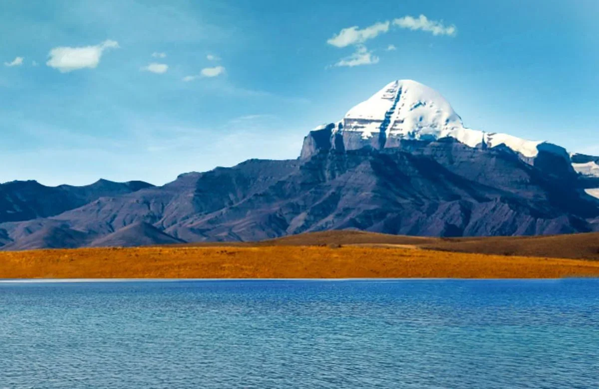 Kailash Mansarovar Aerial Darshan Tour Package Including Flights - Image 3